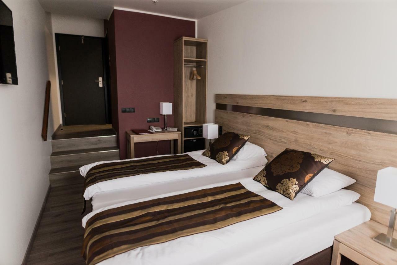 Hotel Duus By Keflavik Airport Екстер'єр фото
